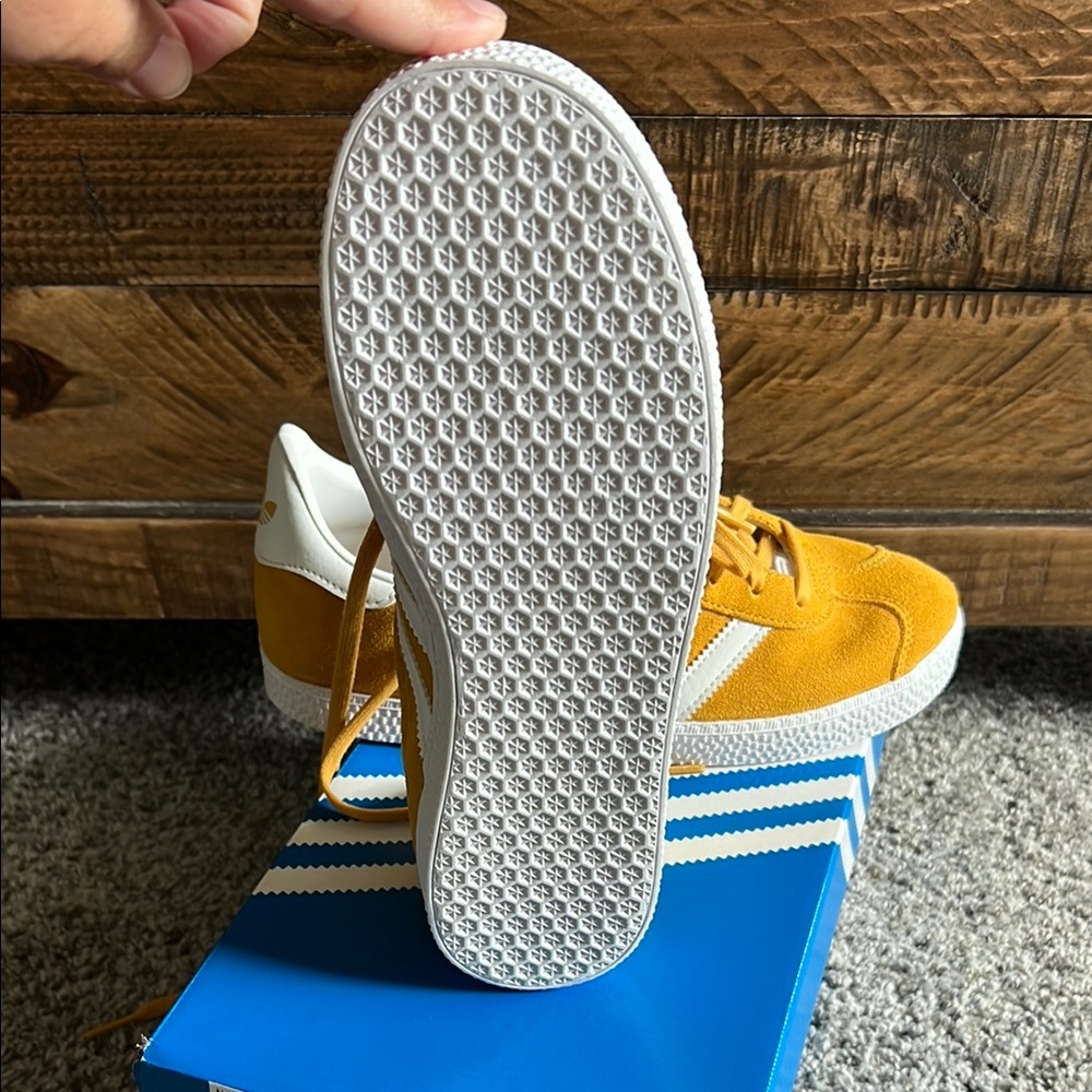 Adidas Gazelle Yellow and White Sneakers - Picture 4 of 5